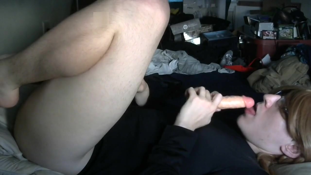 Crossdresser anal masturbation