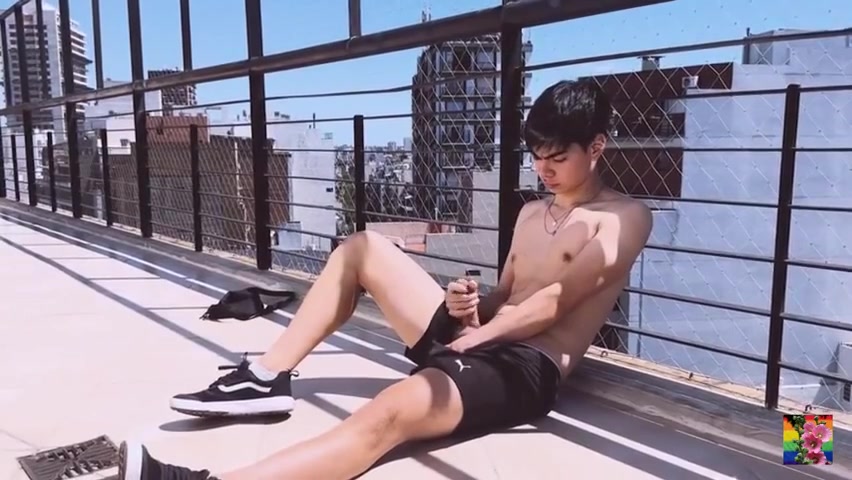 hbw Rooftop Wanking