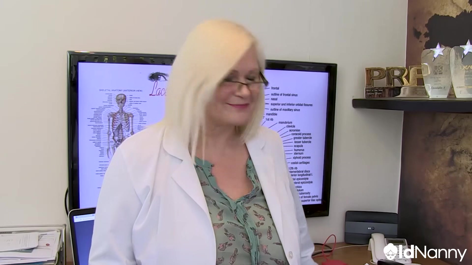 AGEDLOVE Pascal fucks the doctor hard in her office