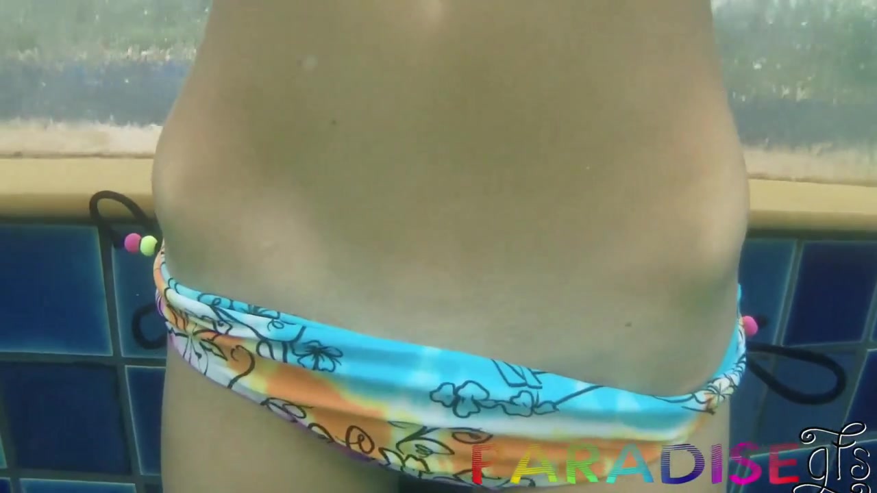 Underwater Pussyjob Play - ParadiseGFs