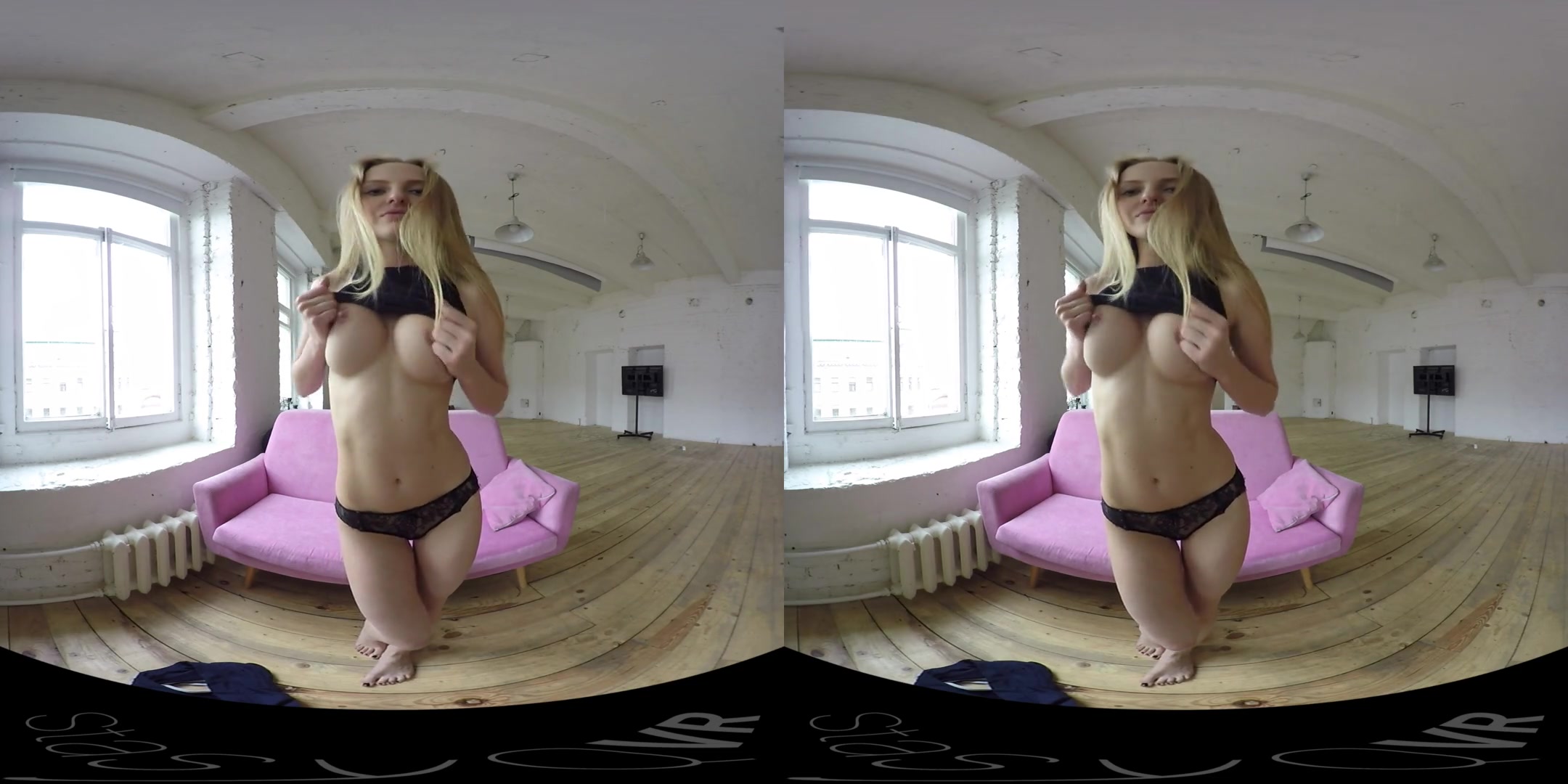 Tight Blonde Morning Striptease - StasyQVR