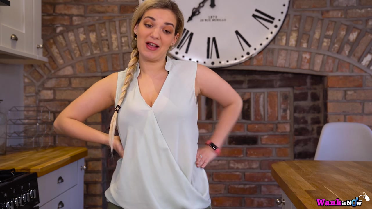 Dolly - Morning Wood - Sexy Videos - WankitNow