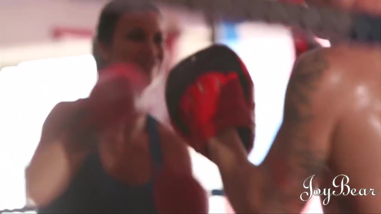 Jasmine Jae - Fitness Chick Sucks And Rides Big Dick Boxing Buddy Before Taking A Messy Cumshot