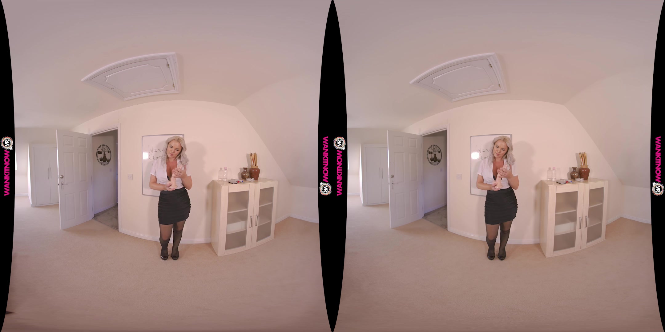 Wank Class featuring Frankie Babe - WankitNowVR