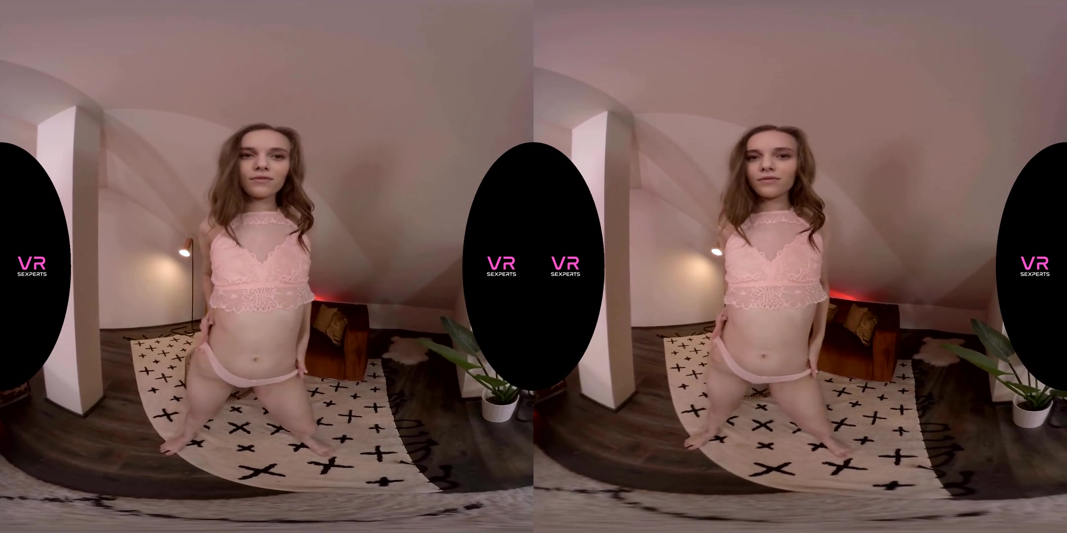 Sweet teen 18+ in the Bedroom - SexLikeReal