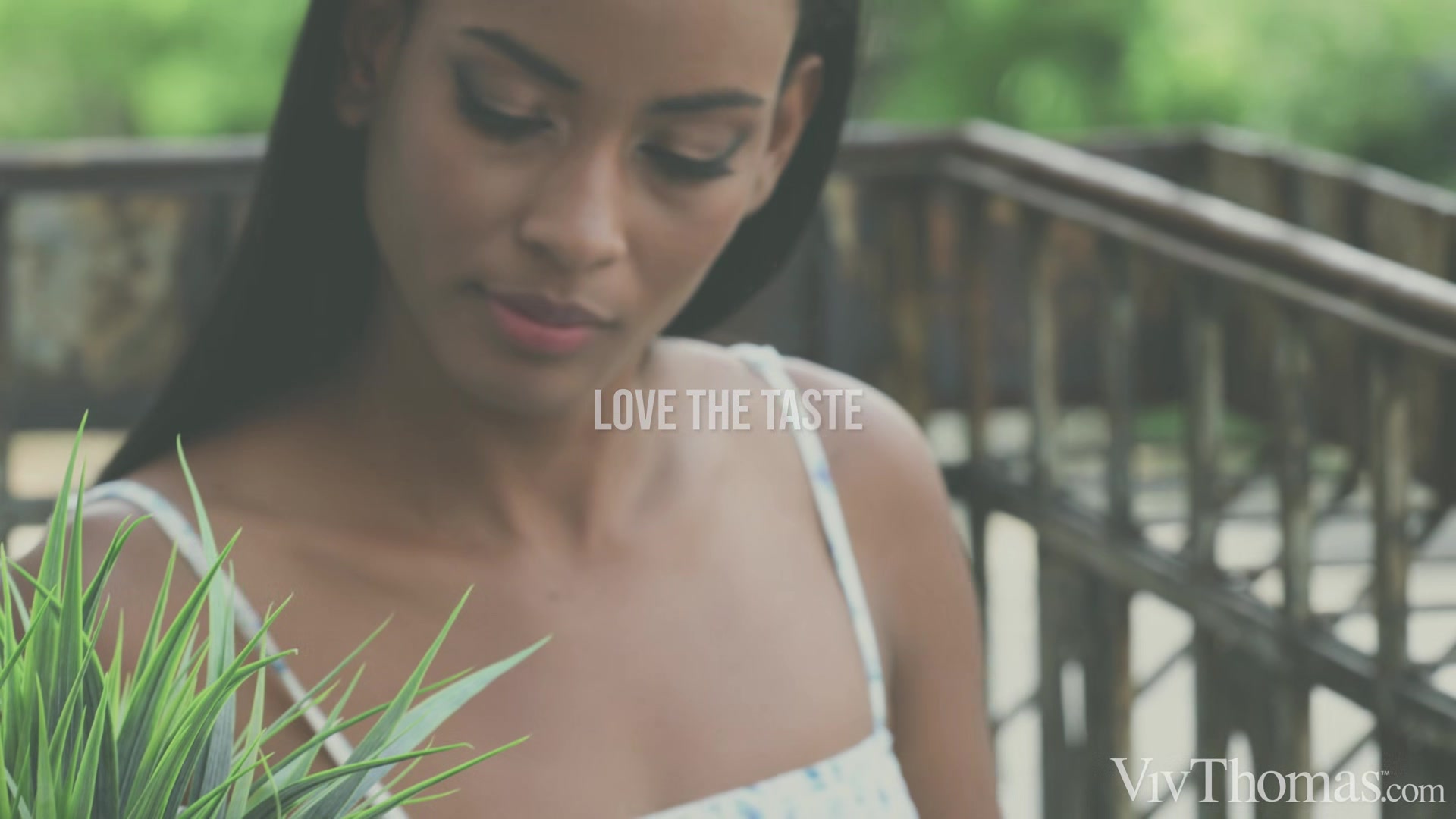 Love The Taste - Molly Devon & Samantha Cruuz