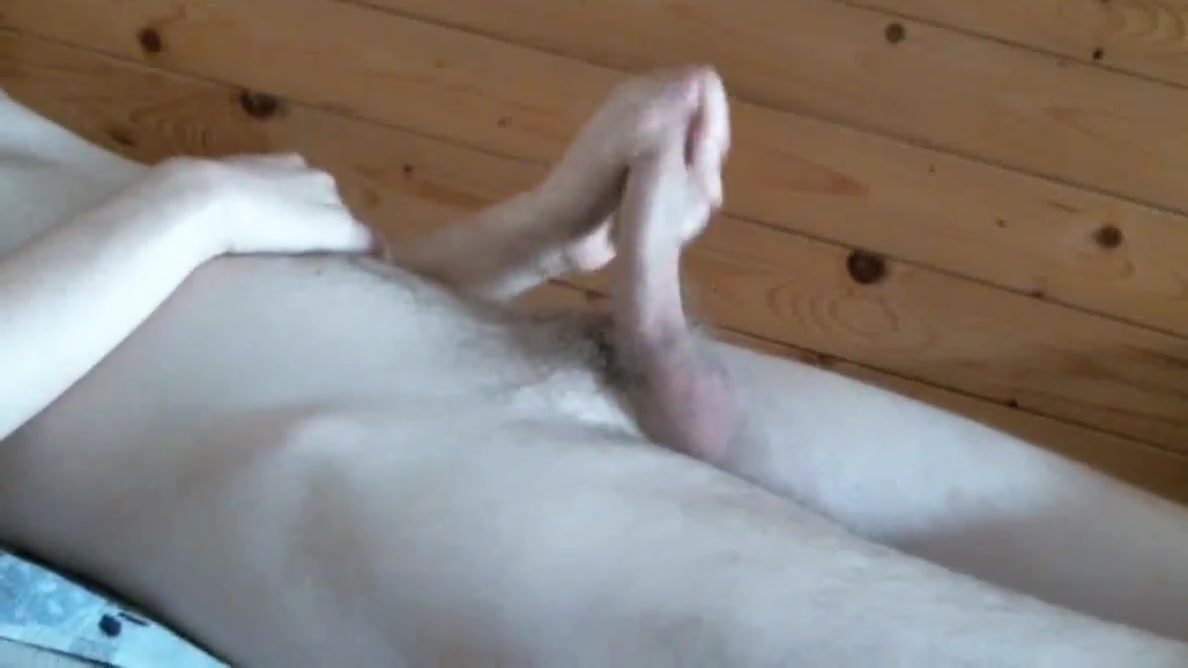 Wanking With Hands-free Happy End