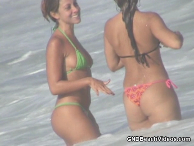 Two beauties in bikinis - GNDBeachVideos