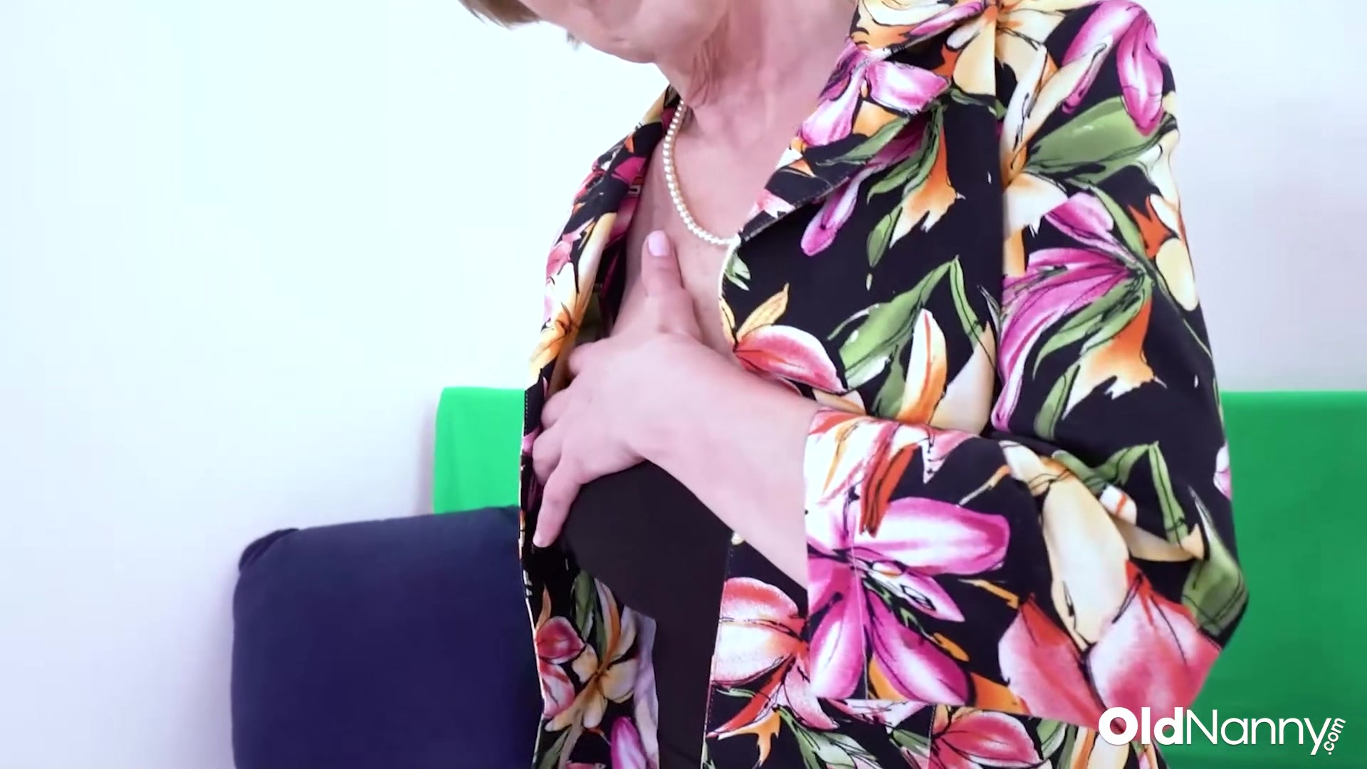 Mature Milena s Naughty Solo Session With Her Favorite Toy