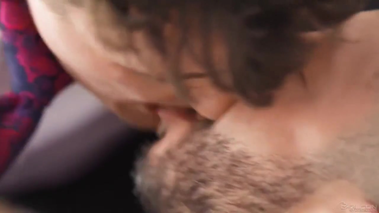 Sex Gay In Suit