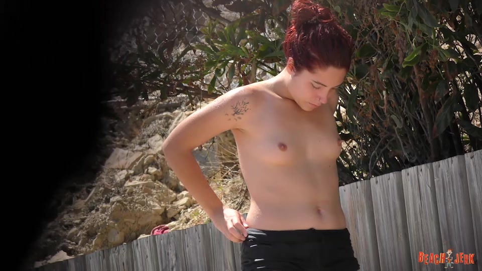 Redhead candid - BeachJerk