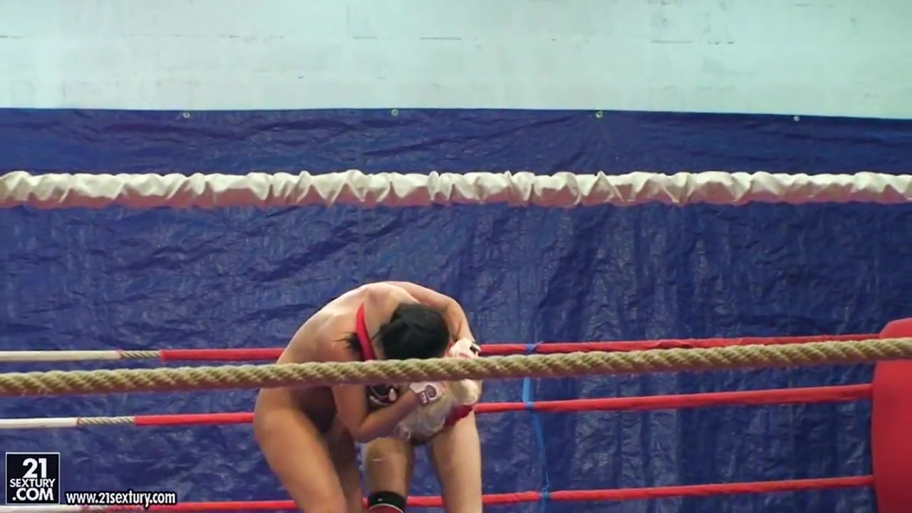 Brandy Smile performed a nude fighting with a sexy babe
