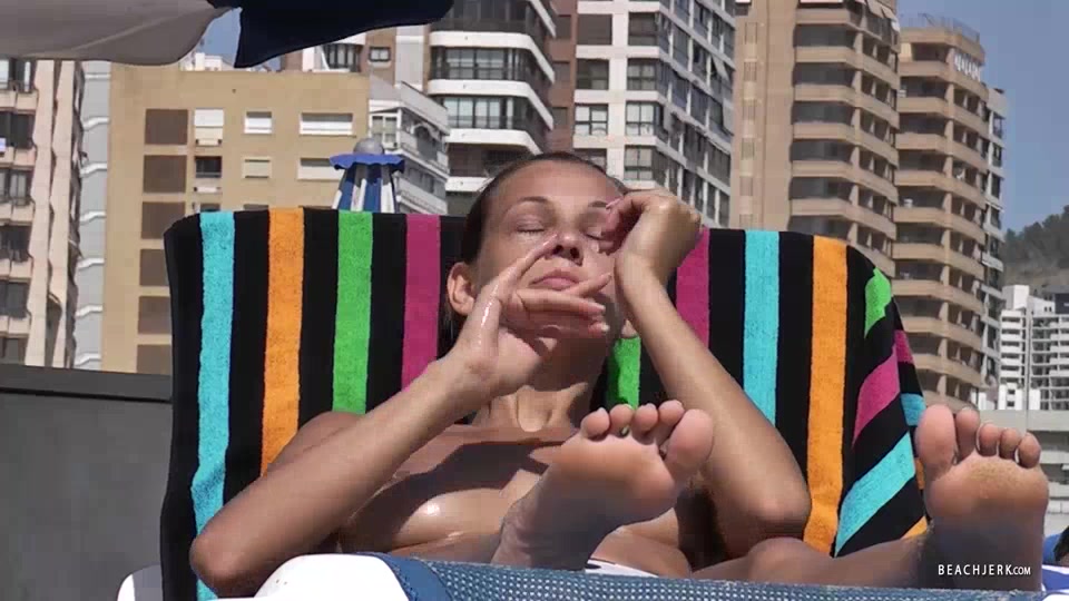 Boobs and Sunbeds 01 - BeachJerk