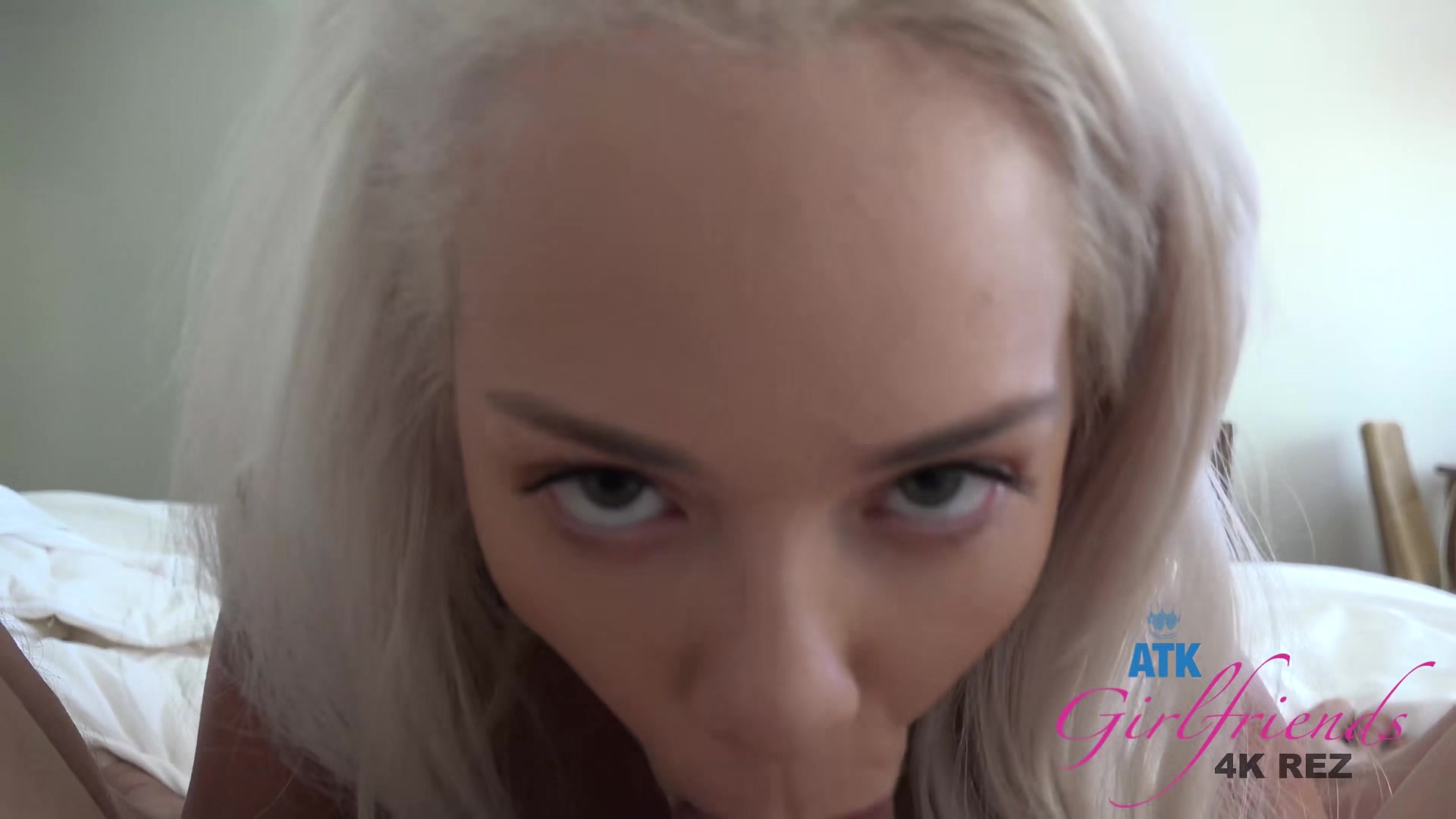 Elsa Is Ready To Fuck You In The Bedroom