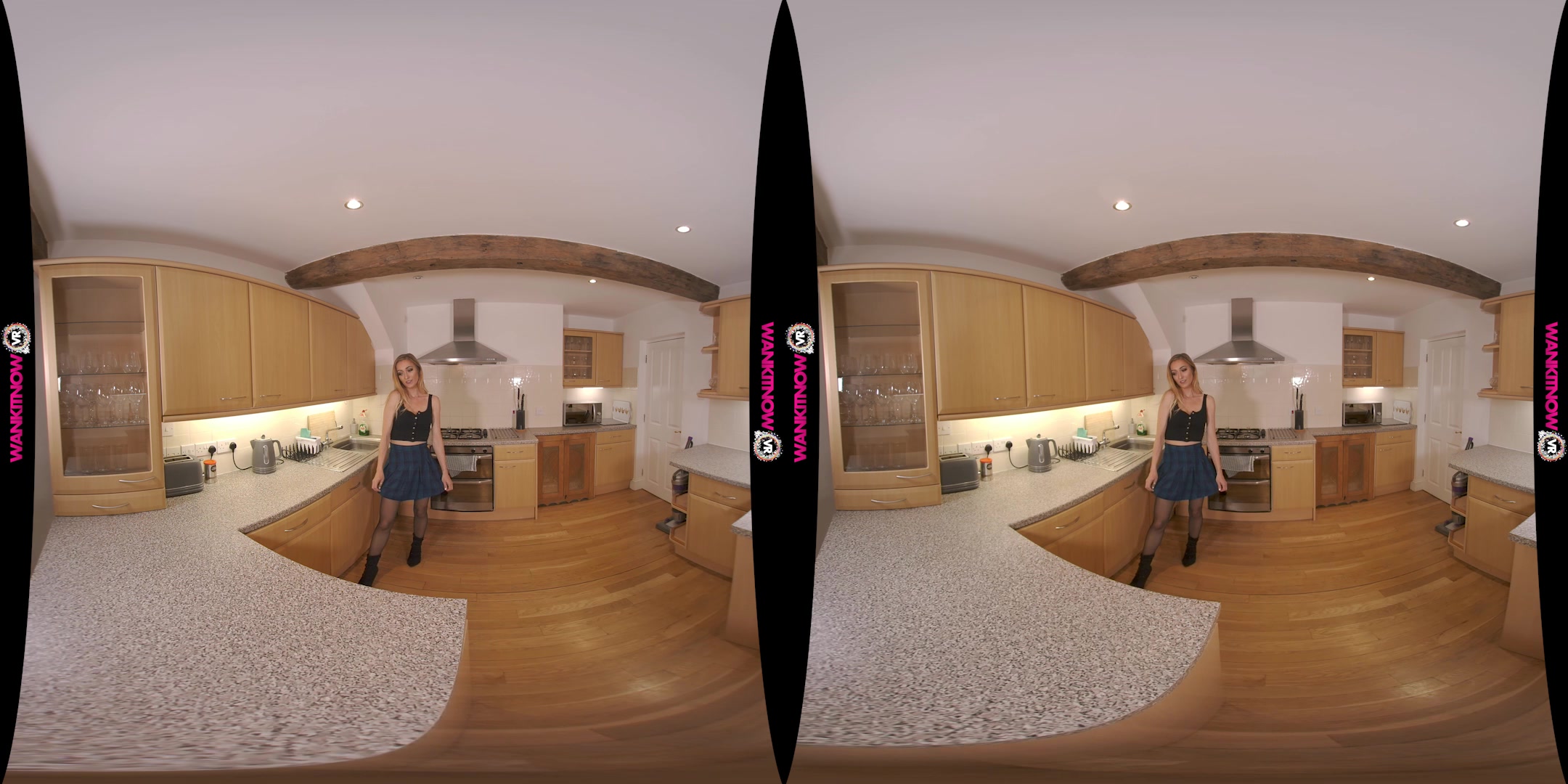 Social Distanced Wank featuring Rose - WankitNowVR
