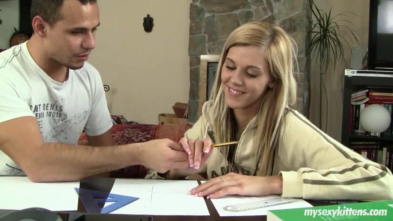 teen 18+ Cindy getting nailed