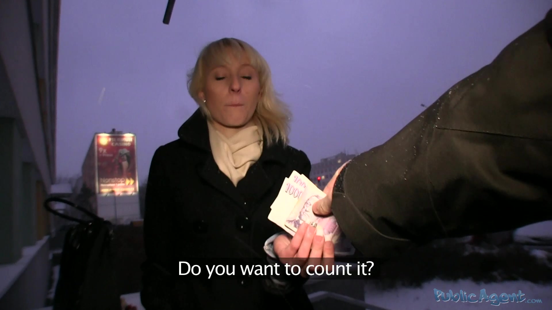 PublicAgent Clip. Laura
