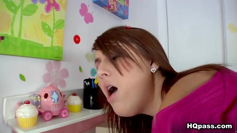 Ramon Nomar, Haylee Heart in Crazy haylee Video