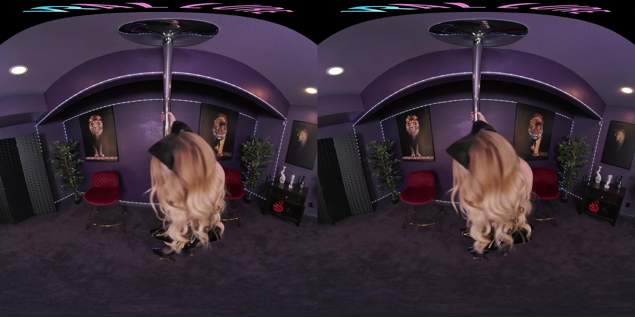 Haley Spades plays with her pussy in VR