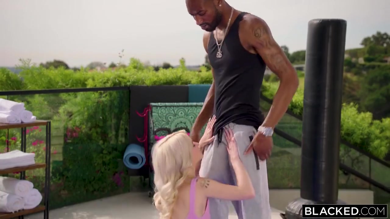 Emma Rosie - Tiny Blonde Enjoys Monster Bbc