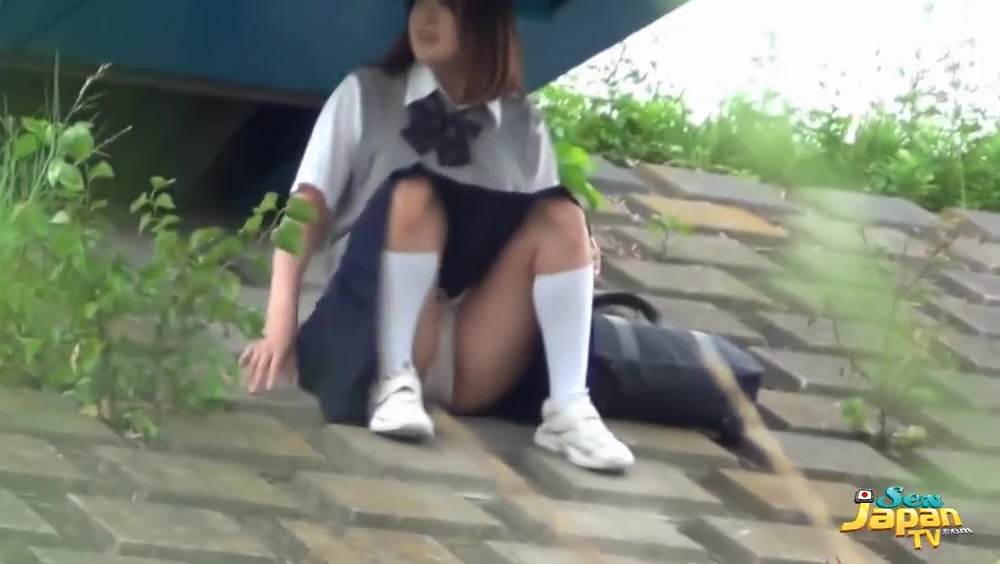 Pretty Misses In Passing 8 - SexJapanTV