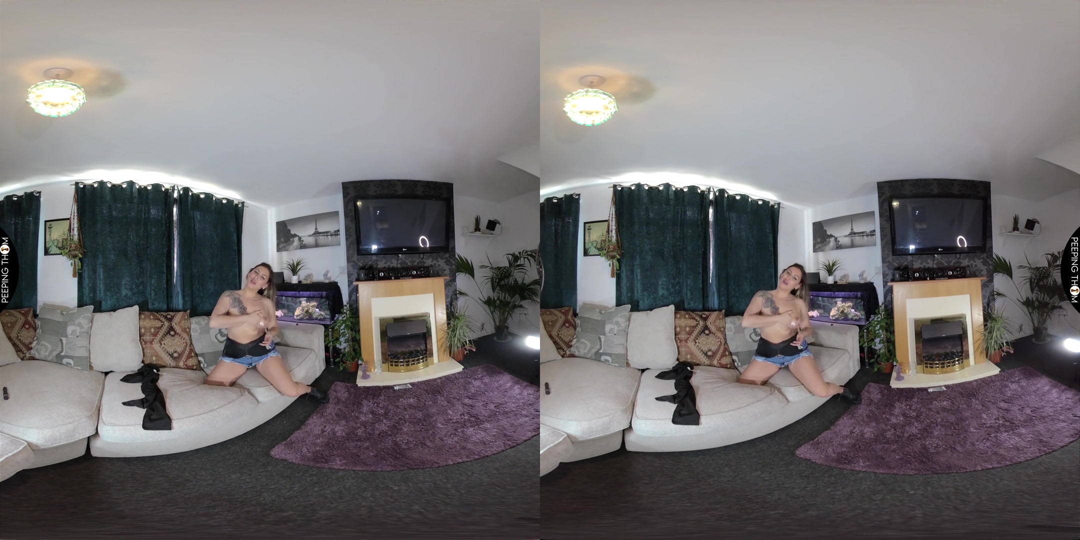 Short Shorts Squirt - PeepingThom