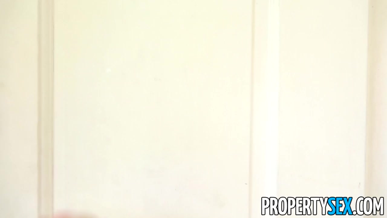 PropertySex Horny Houseflipping Real Estate Agent Fucks Her Handyman