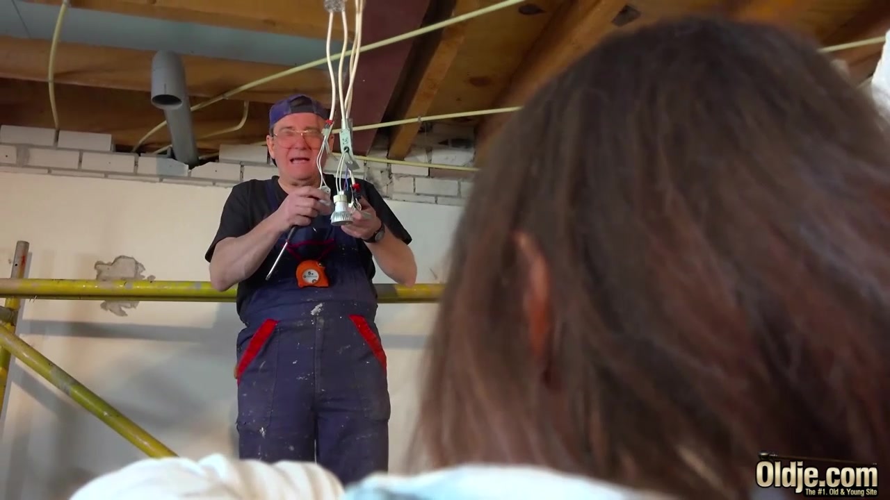 Old Worker Joe electrician fucks teen 18+ Intern at work