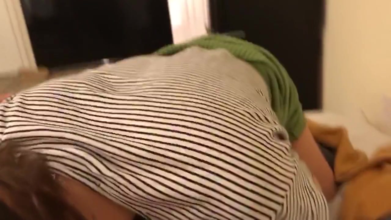 stepsister wants to suck my dick so I let her