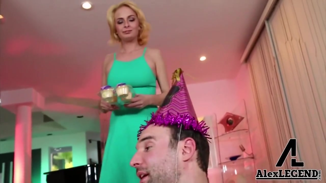 Big Titty Babe Banged By Fat Cock With Ashlee Graham And Alex Legend