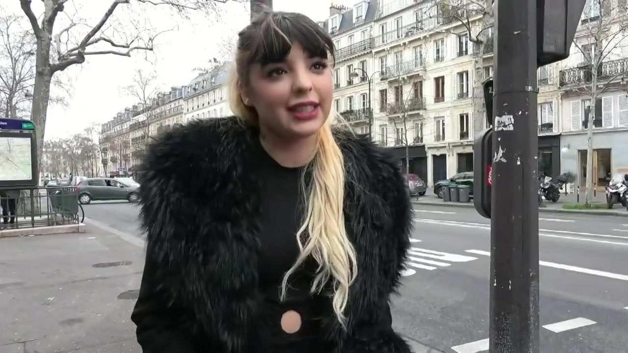 Alysha meets volcanic partners! - Jacquie et Michel TV