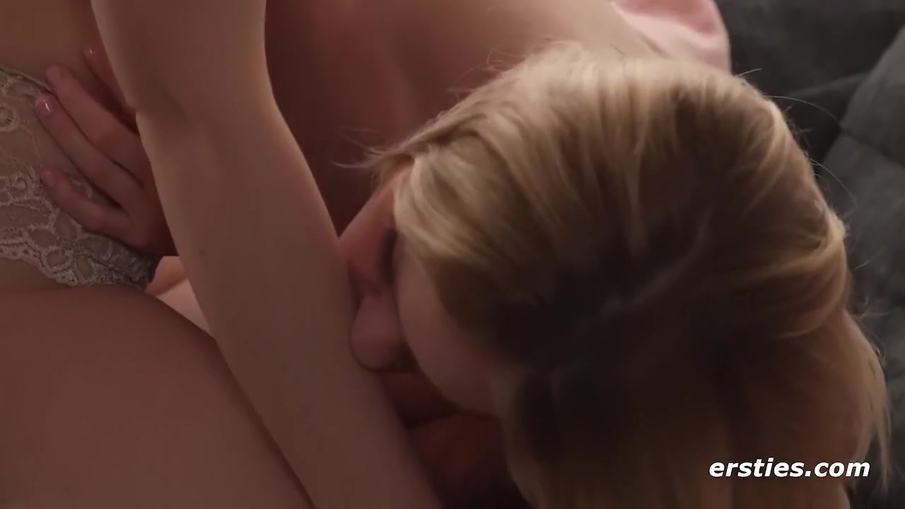 Und Haben Analsex Mit Einem Strapon