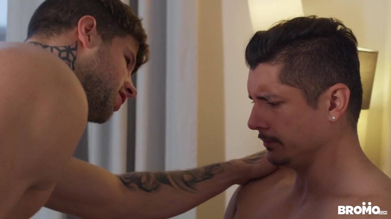 Bo Sinn & Andrew Green in Hardcore Cuckold - MenNetwork