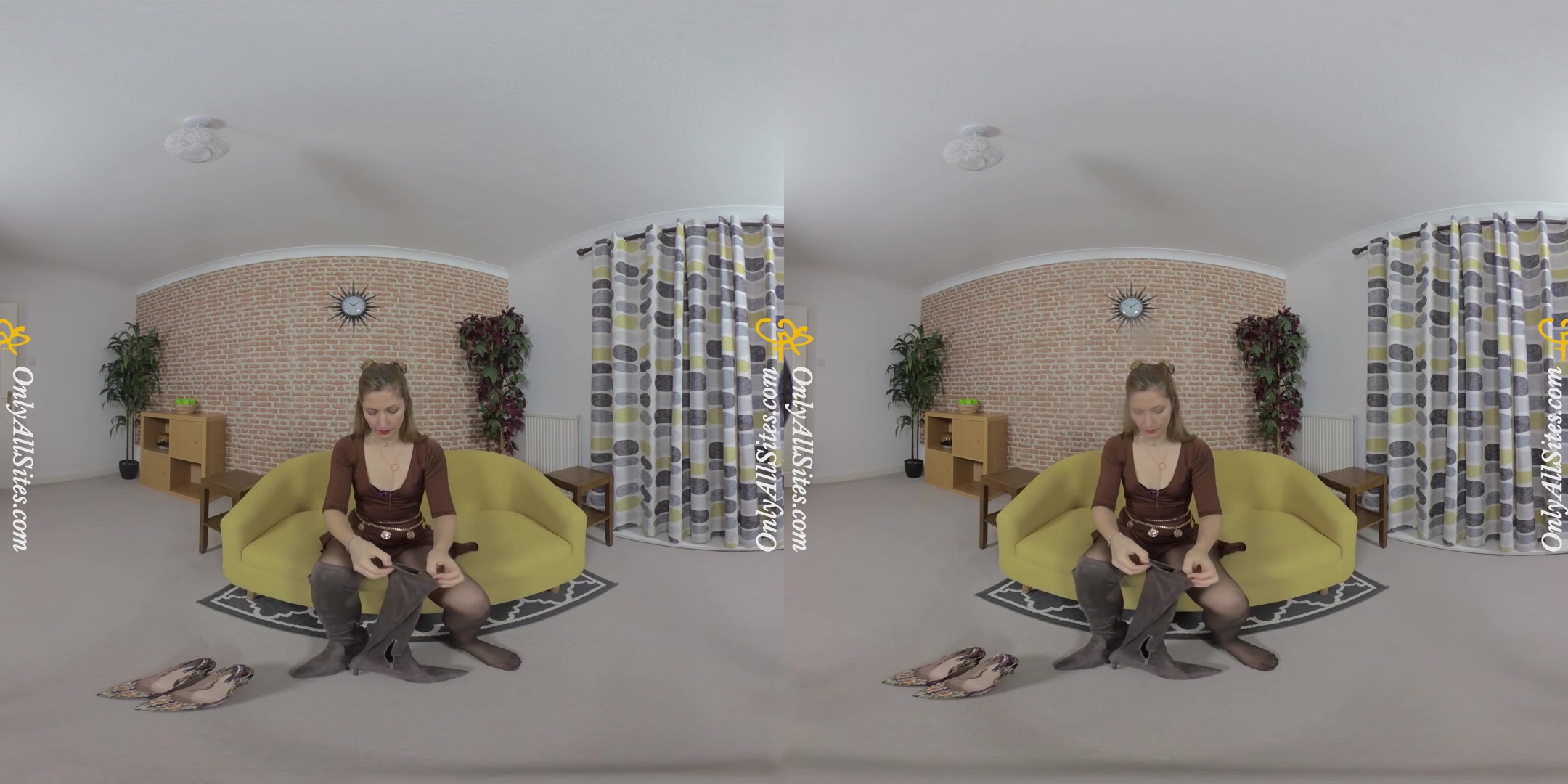 Stephanie Bonham Carter - Sexy Pantyhose - OnlyTease