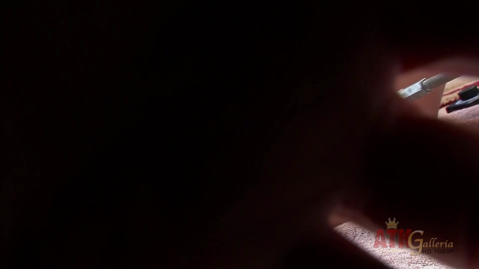 Kallie Joe tries a sex machine