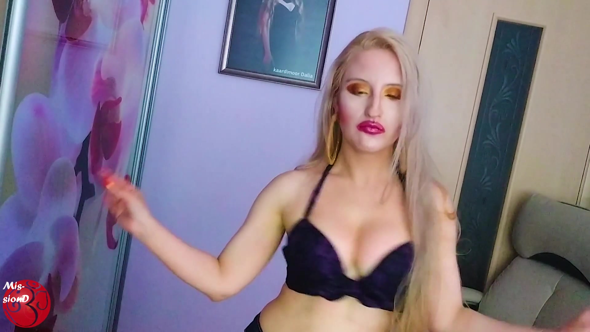 Love Dont Cost A Thing - Sex Movies Featuring Findom Goaldigger