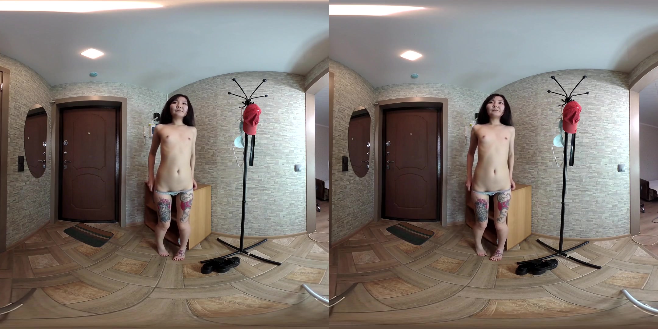 Lolli Luna in Skypeshow - SexLikeReal