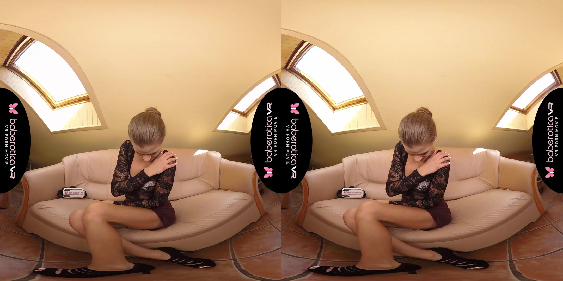 Slender Sarah Kay Works Magic On Cam - BaberoticaVR