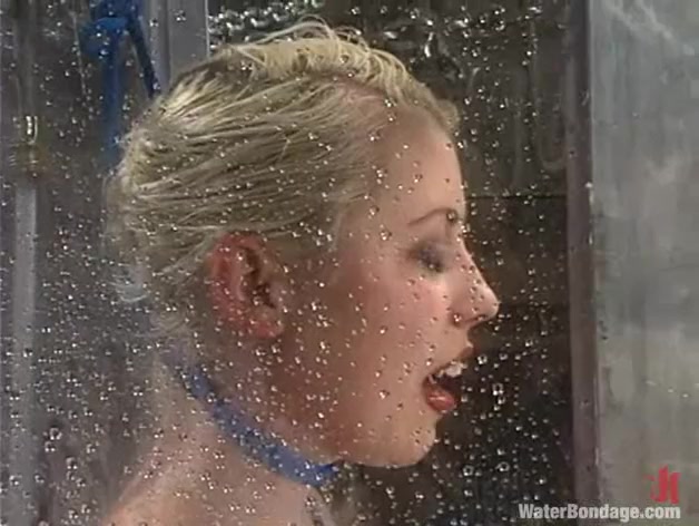 Lorelei Lee and Torque in Waterbondage Video