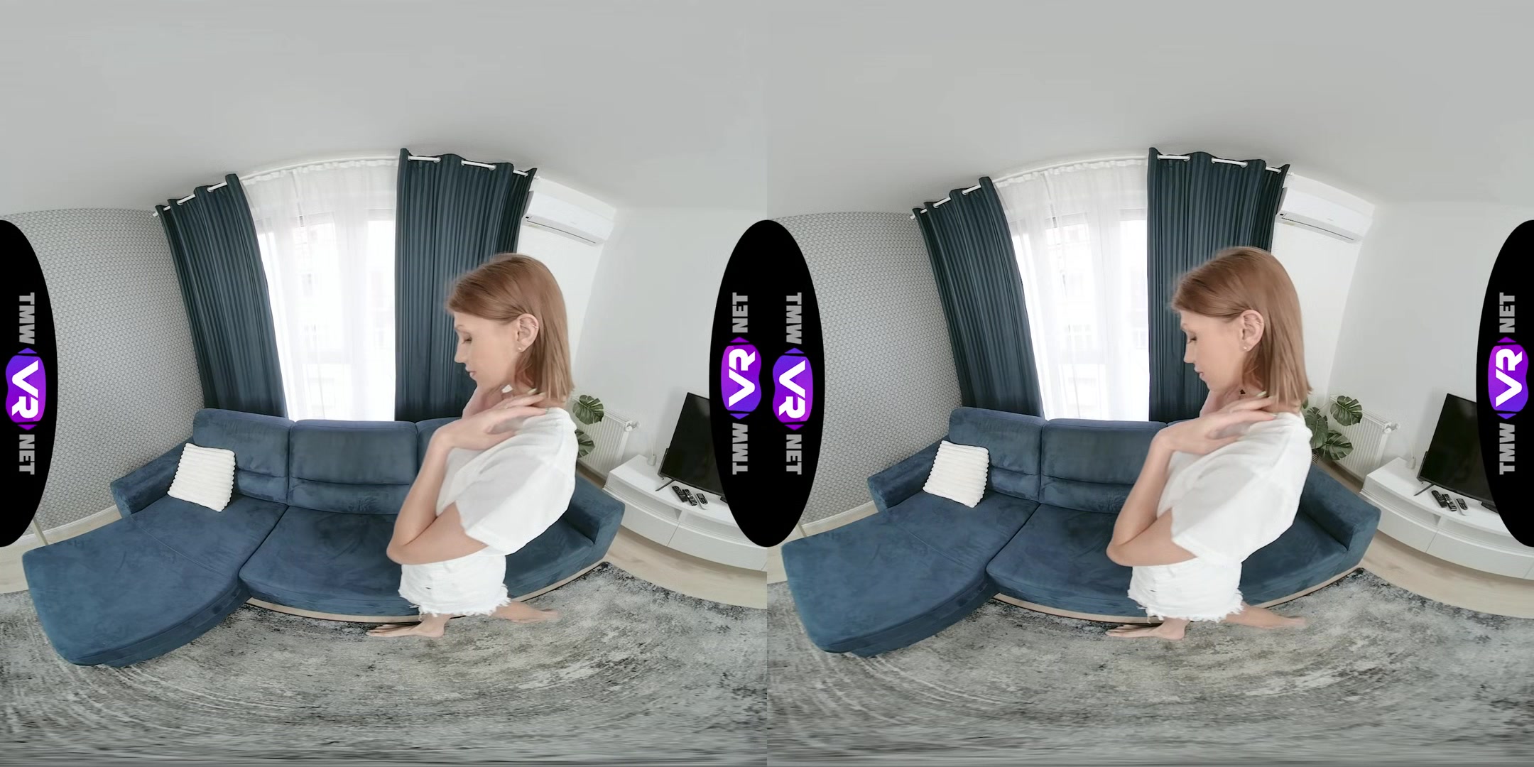 No lingerie under clothes