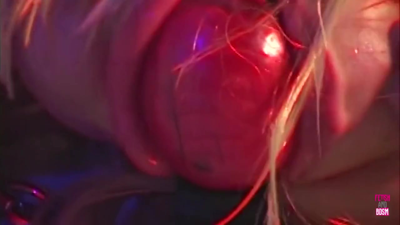 A Blonde Lady Was Screaming So Loud When This Guy Drilled Her Asshole