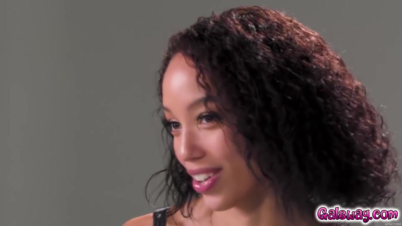 Alexis Tae - Tells Us About Her Masturbation Habits
