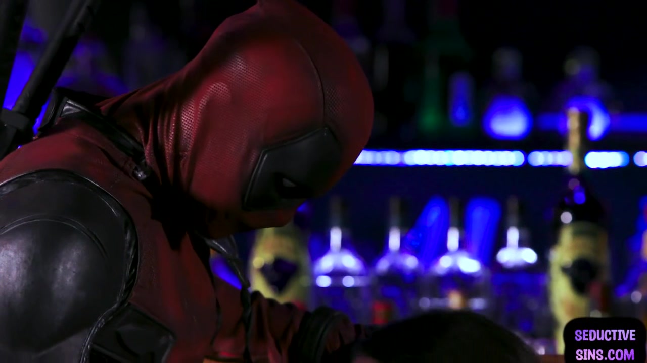 Cosplay MILF gives deepthroating and gagging for facial