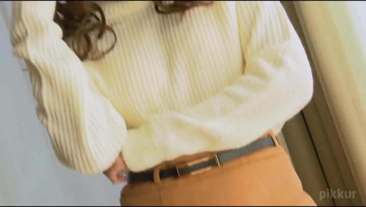 Emiri Momota Glamorous Girl On Older Guy