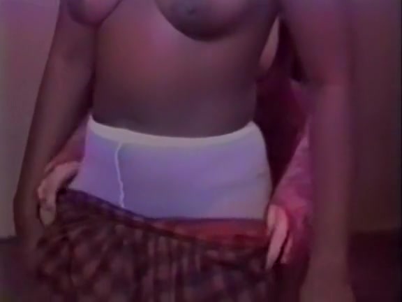 Delilah Kitt, Jennifer Deveroux, Purple Passion in classic porn clip