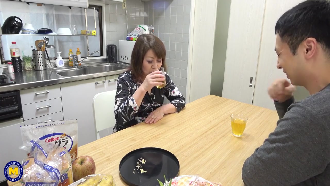 Hot Japanese Granny Gets Banged By Her Stepson - Takako Maruyama