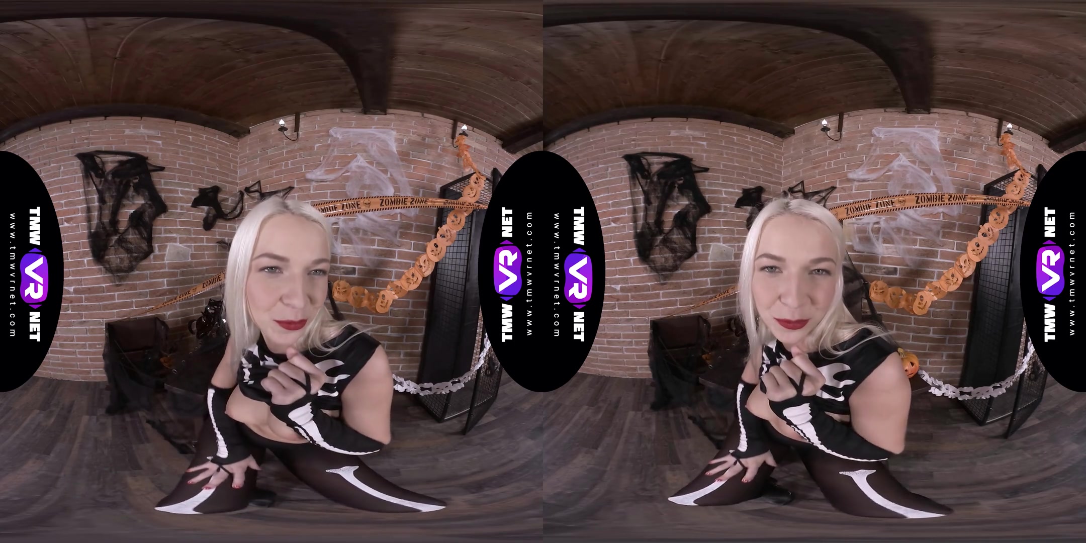Karol Lilien in Spooky Night Preparation - TmwVRNet