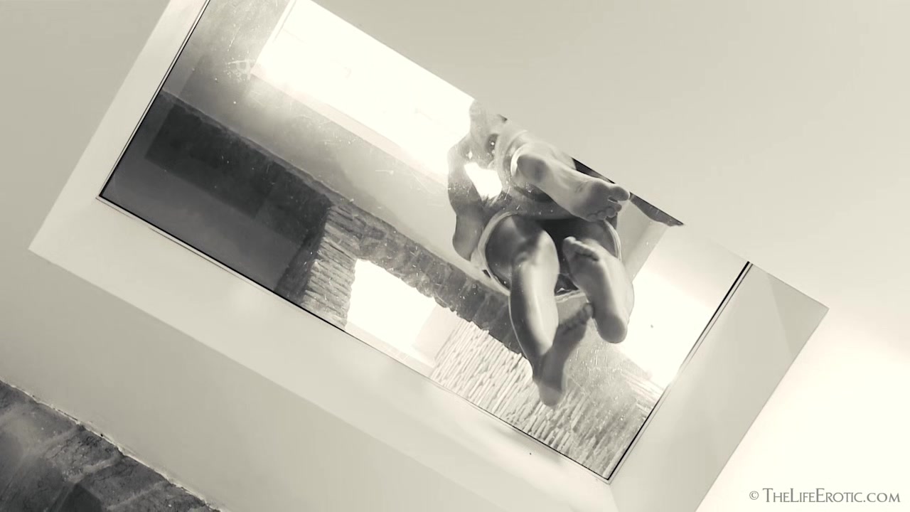 Mementos 2 - Frida C & Tess B - TheLifeErotic