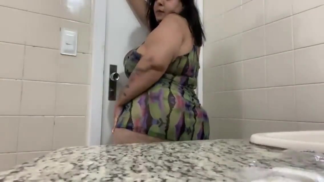 Bbw Safada Chega Da Praia E Filma O Banho 6 Min - Mary Jhuana