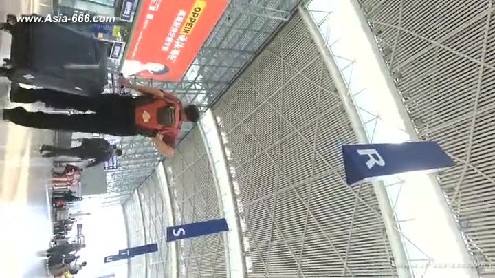 peeping chinese amateur upskirt.28